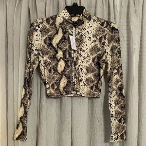 Windsor long sleeved crop top NWT